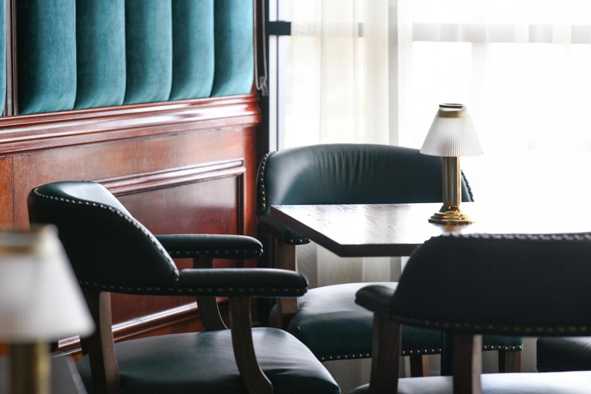 파워하우스 호텔 탬워스 바이 리지스 외부 사진 The interior of the club