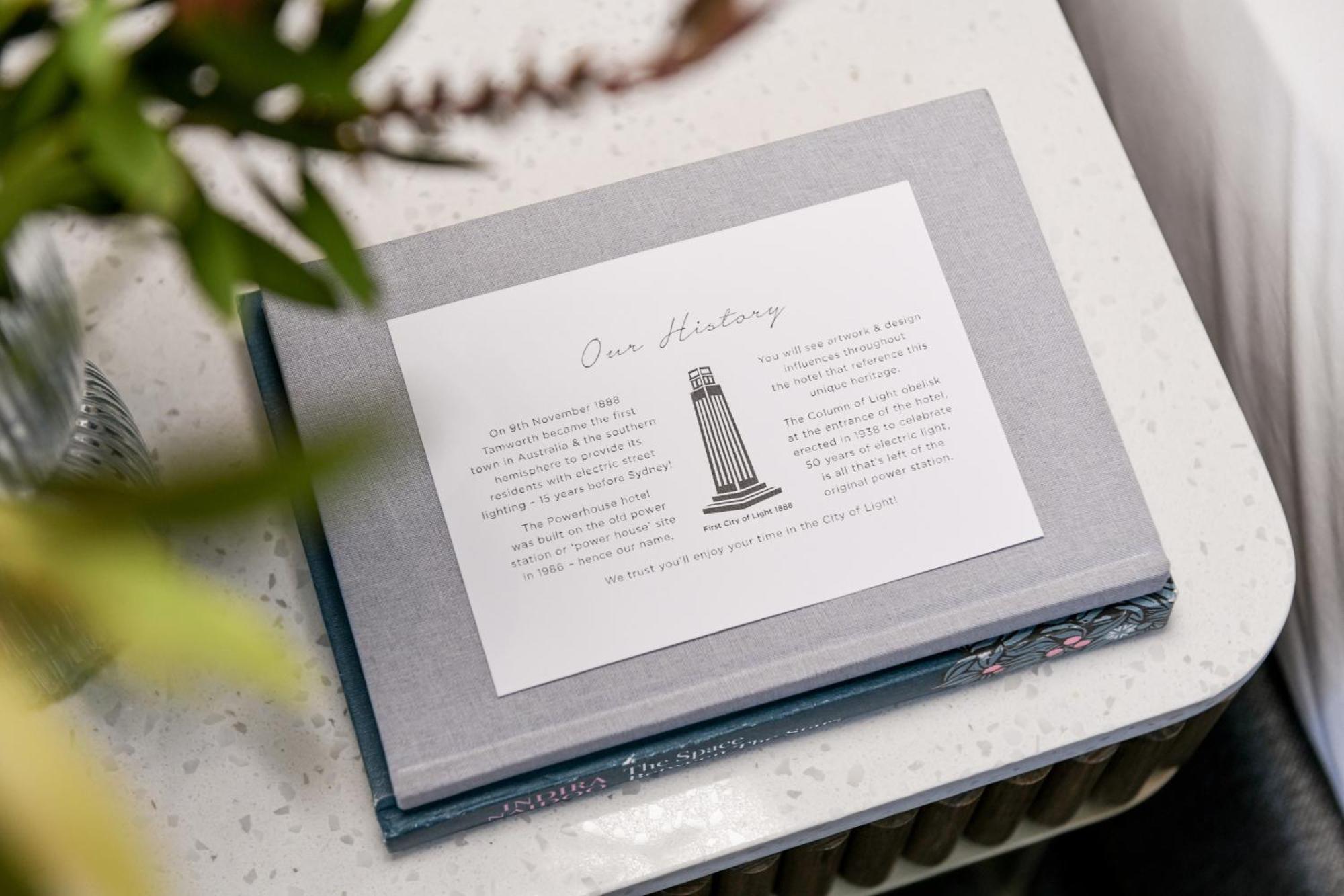 파워하우스 호텔 탬워스 바이 리지스 외부 사진 The Lighthouse Keeper's Journal