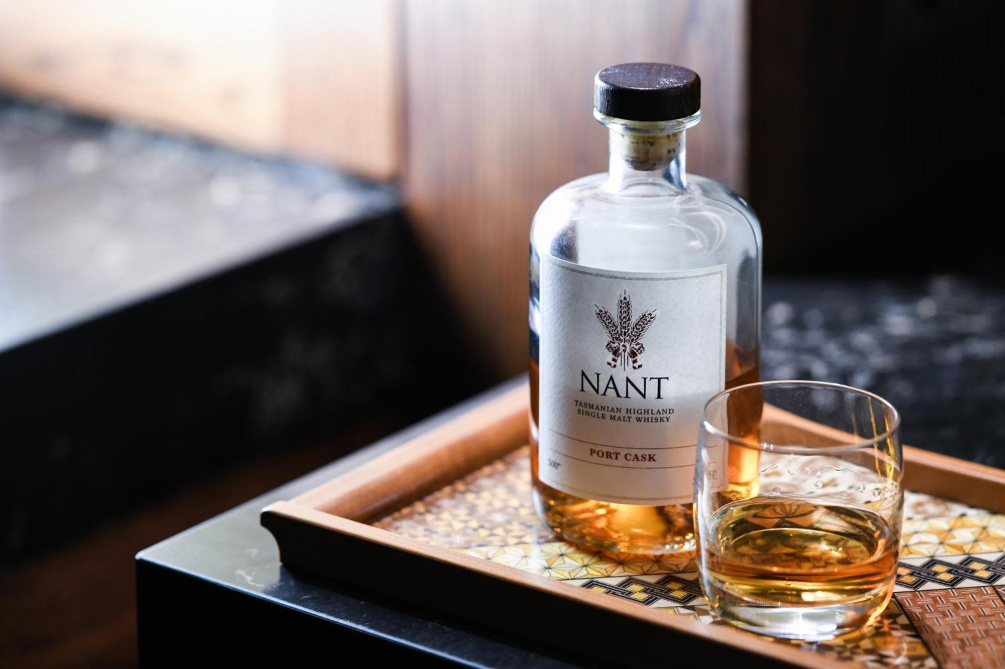 파워하우스 호텔 탬워스 바이 리지스 외부 사진 Nant Pure Malt