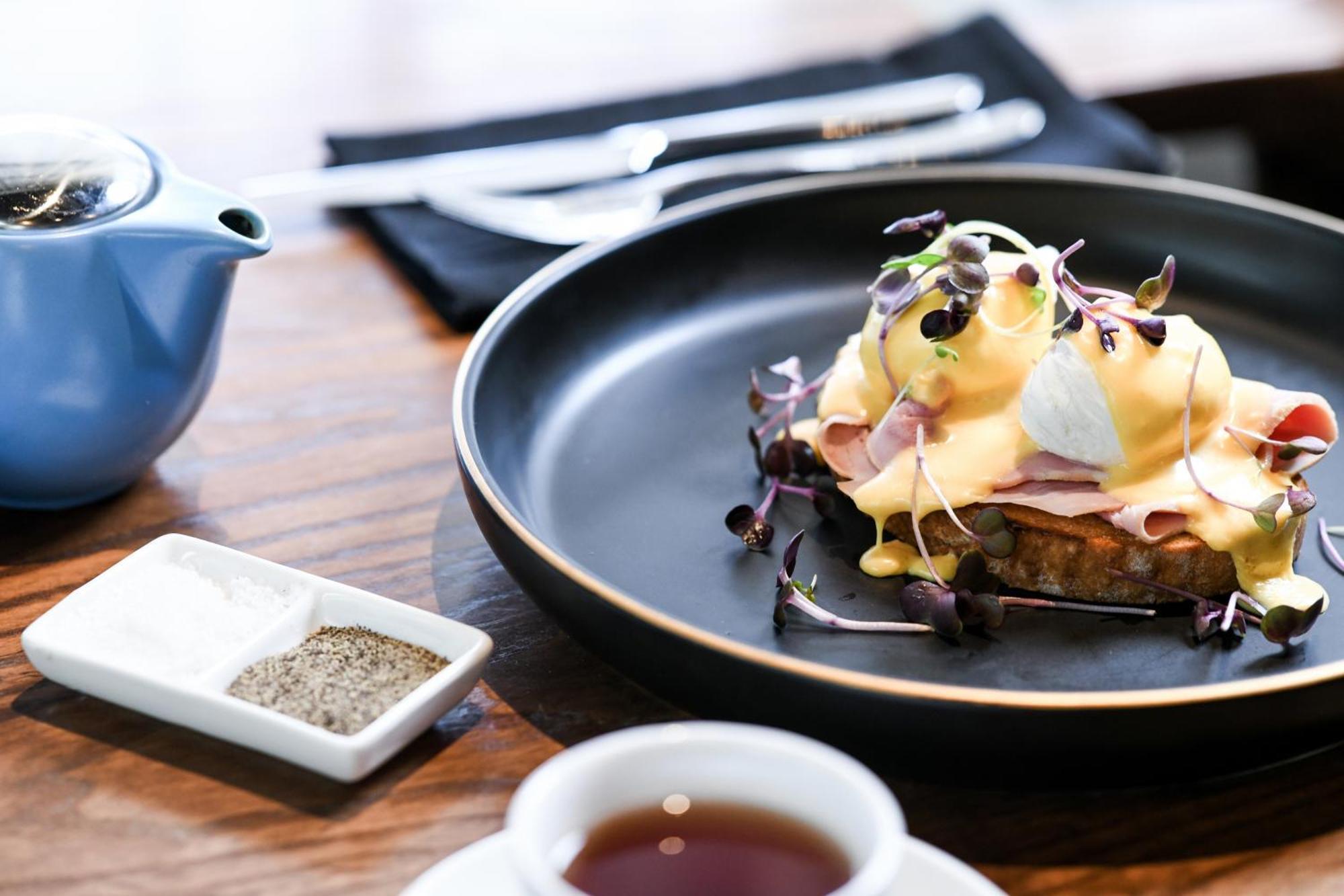 파워하우스 호텔 탬워스 바이 리지스 외부 사진 Eggs Benedict